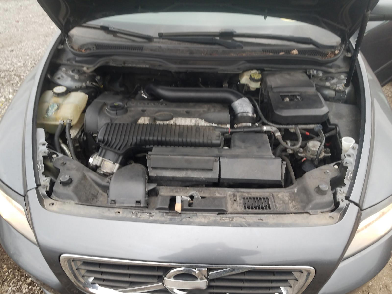 Photo 7 from auction – 2011 VOLVO S40 T5 with VIN YV1672MS2B2540898