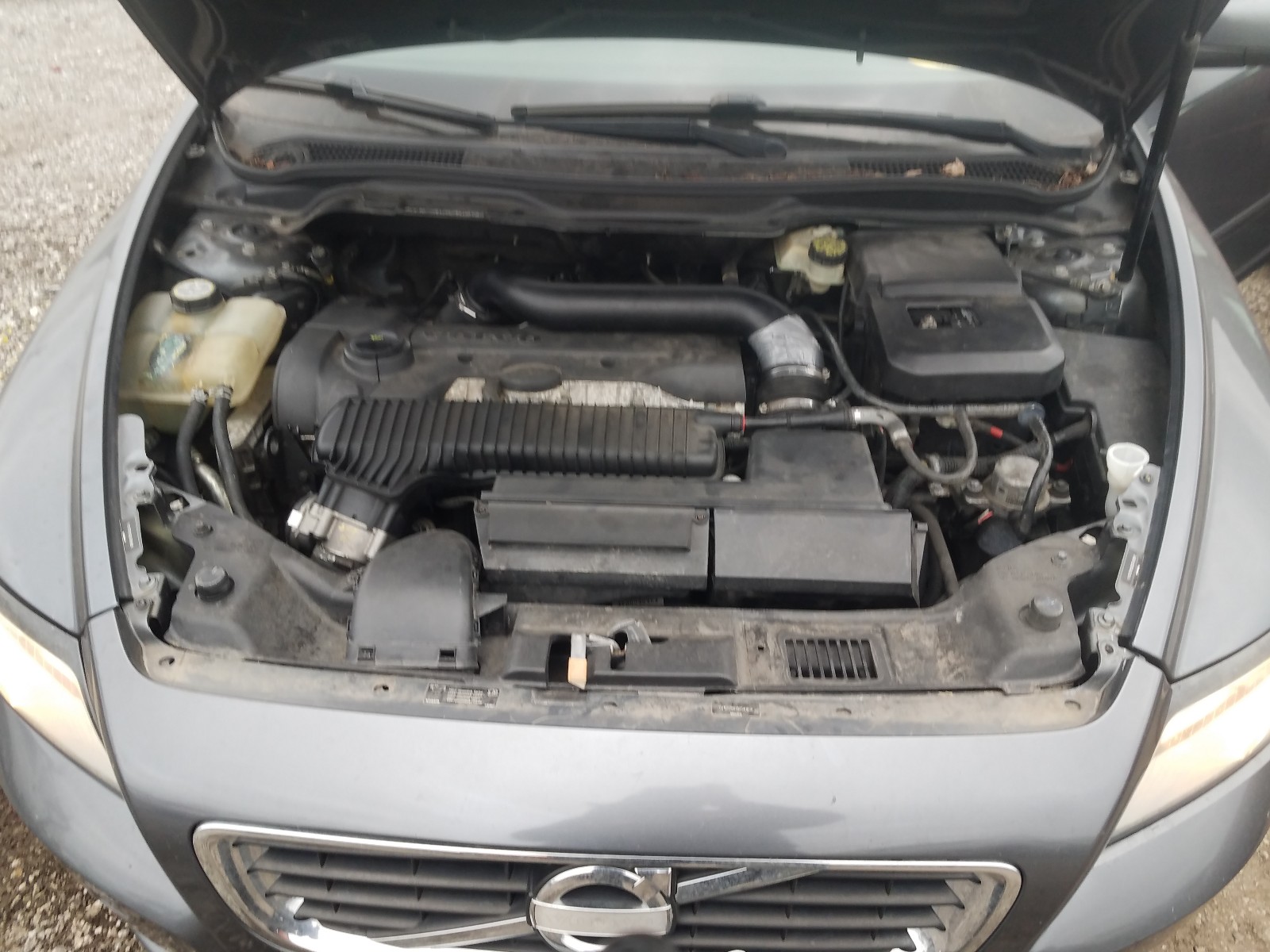 Фото 7 с аукциона – 2011 VOLVO S40 T5 с VIN YV1672MS2B2540898