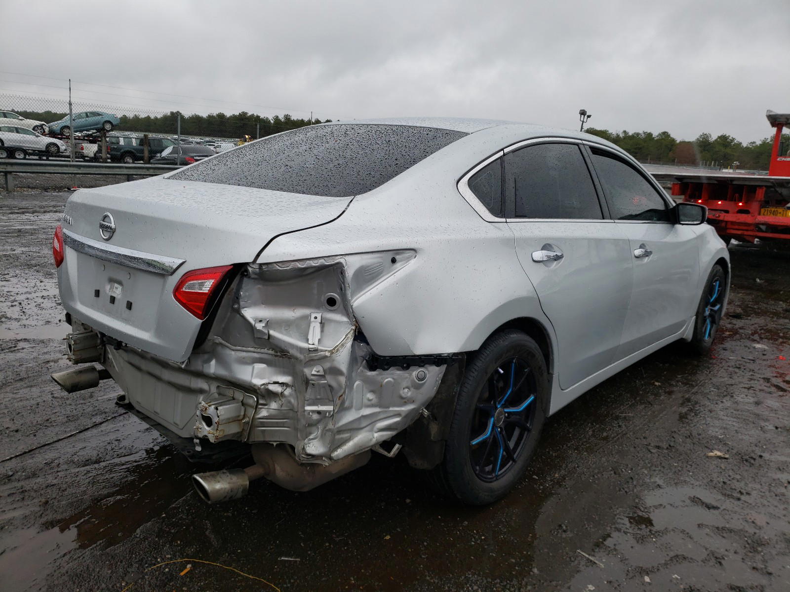 Photo 4 from auction – 2016 NISSAN ALTIMA 2.5 with VIN 1N4AL3AP1GN392143