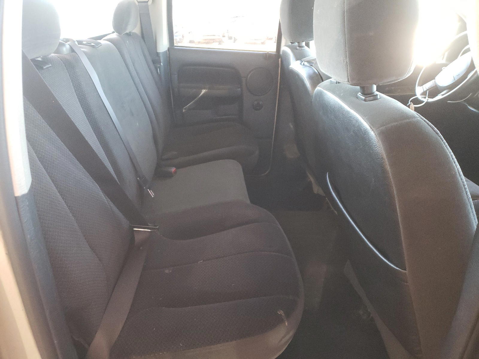 Photo 6 from auction – 2005 DODGE RAM 1500 with VIN 1D7HA18D65S190191
