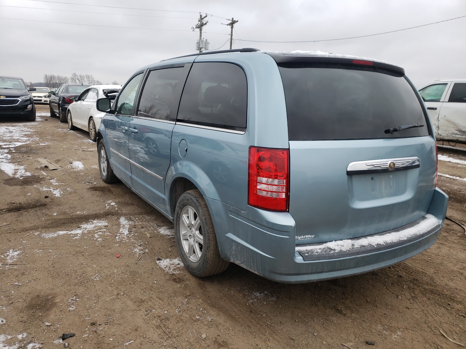 Photo 3 from auction – 2010 CHRYSLER TOWN & COU with VIN 2A4RR5D11AR266044