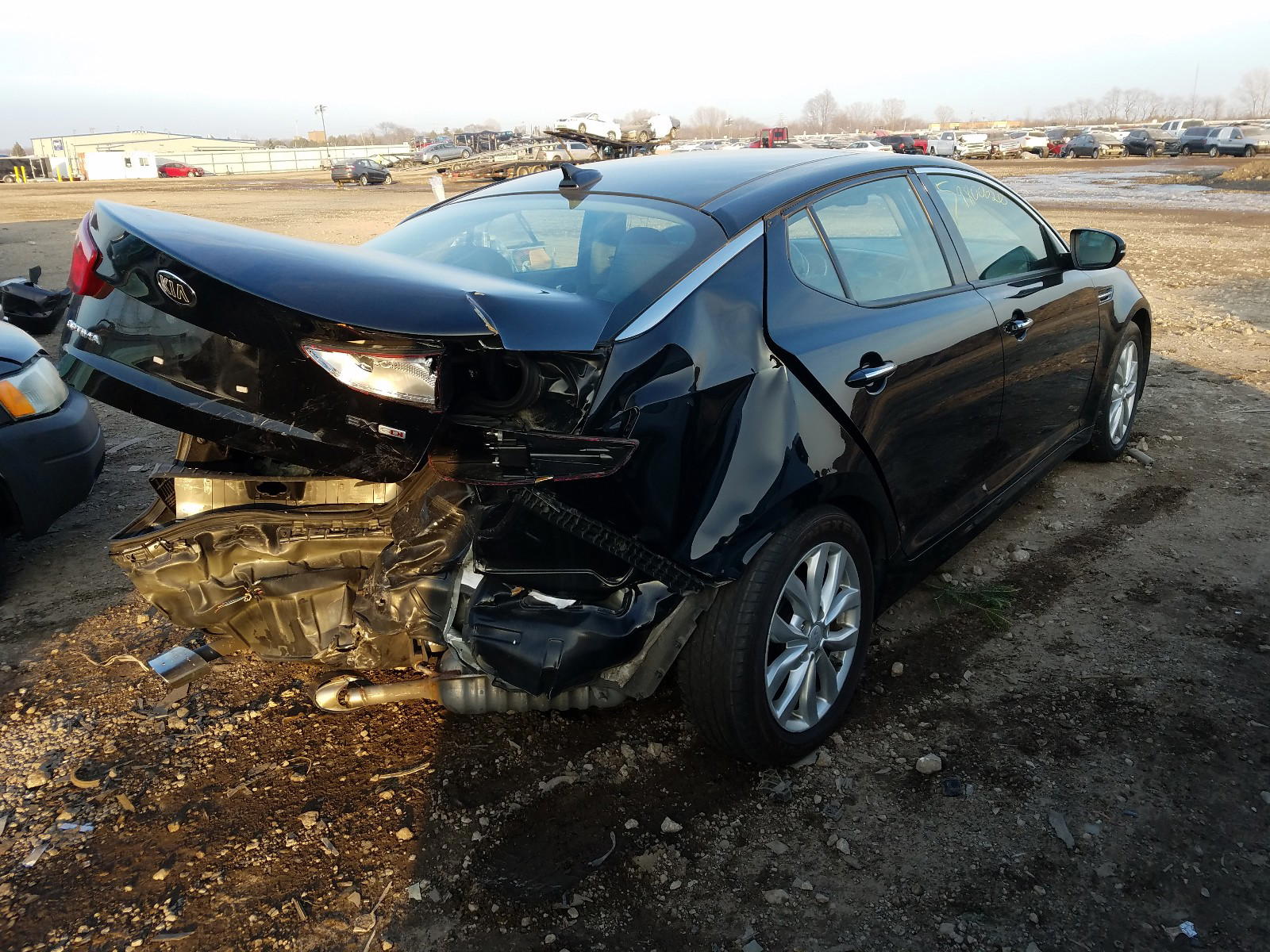 Photo 4 from auction – 2015 KIA OPTIMA EX with VIN 5XXGN4A72FG508447