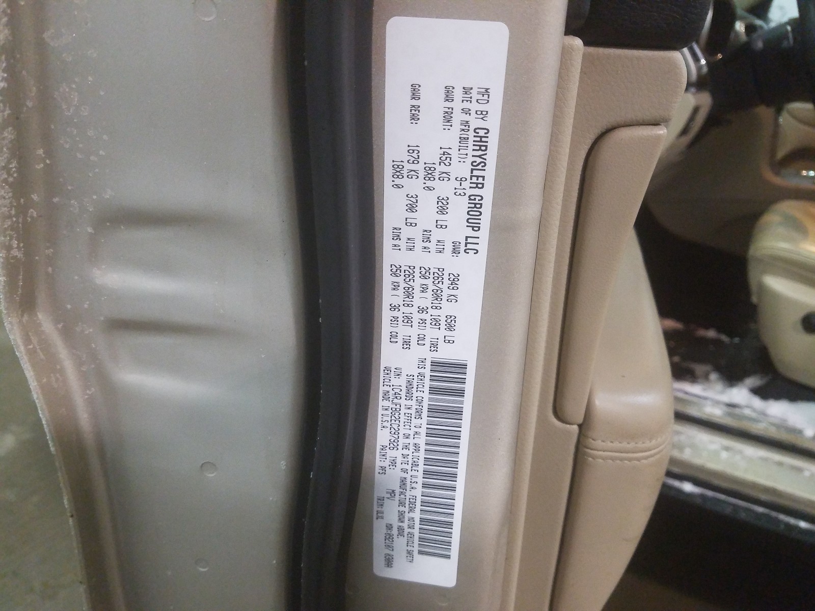 Photo 10 from auction – 2014 JEEP GRAND CHER with VIN 1C4RJFBG2EC297926
