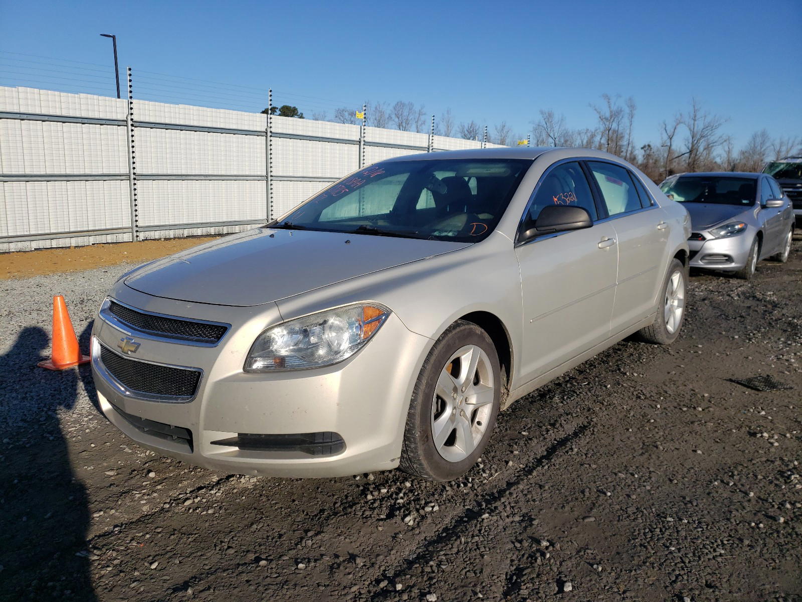 Photo 2 from auction – 2011 CHEVROLET MALIBU LS with VIN 1G1ZB5E19BF203686