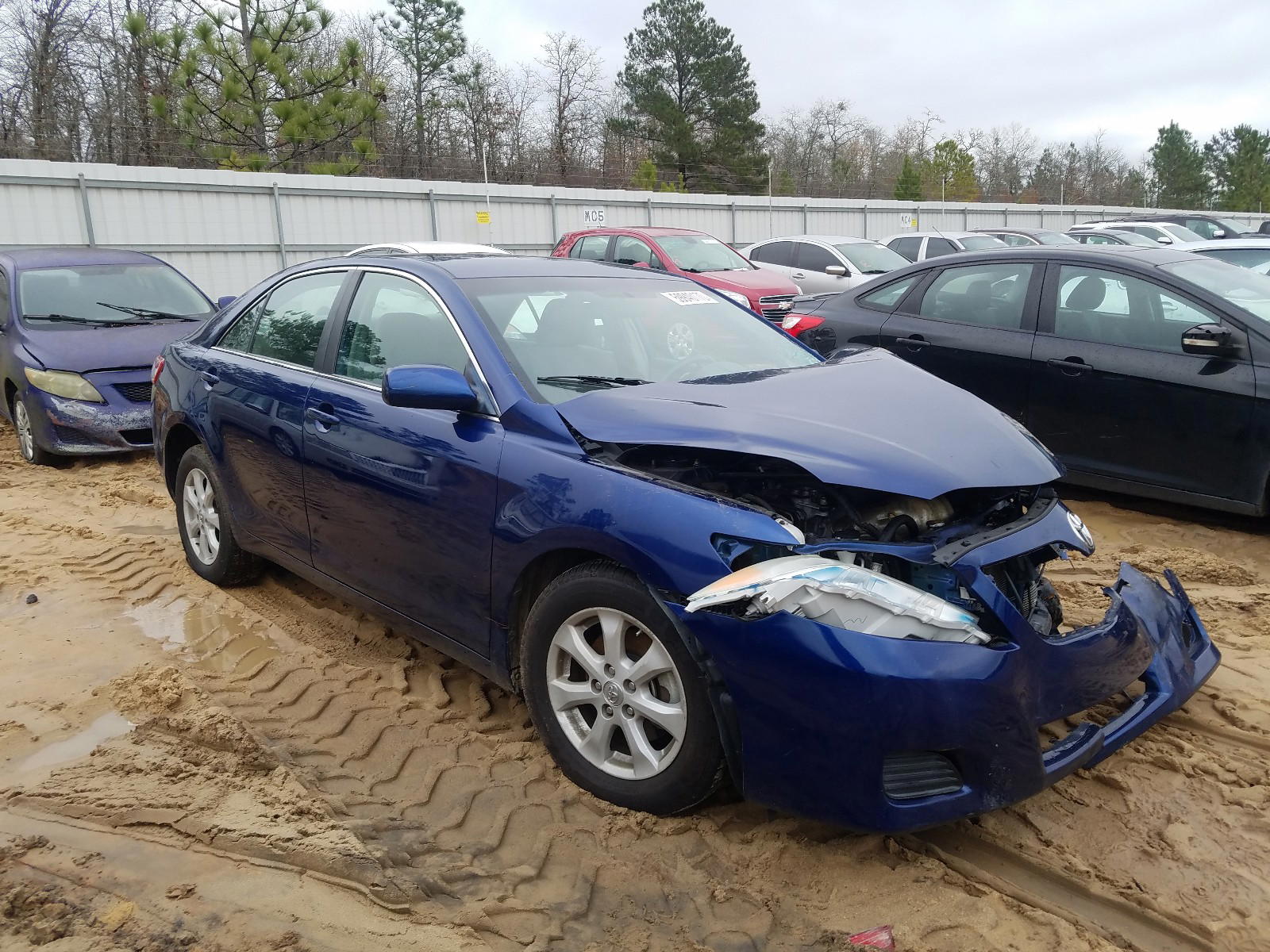 TOYOTA CAMRY BASE 2011 with VIN 4T1BF3EKXBU584370 - Photo from auction