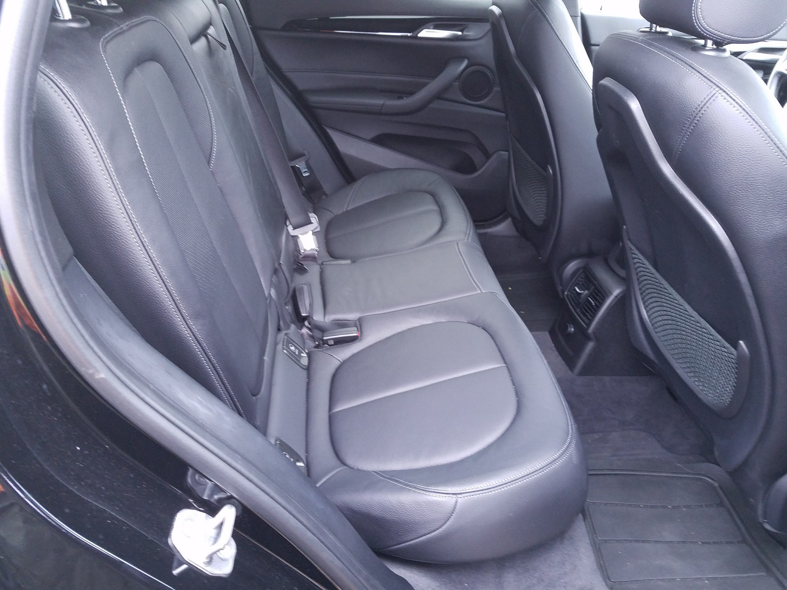 Photo 6 from auction – 2018 BMW X1 XDRIVE2 with VIN WBXHT3C35J5K29072