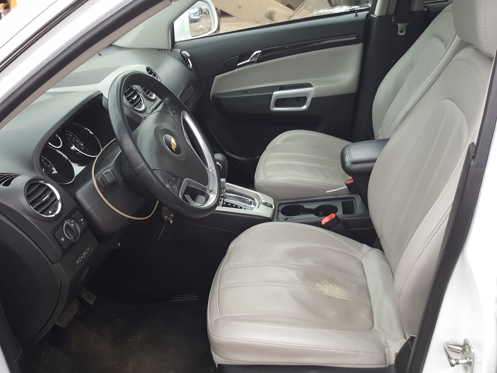 Photo 5 from auction – 2014 CHEVROLET CAPTIVA LT with VIN 3GNAL4EK4ES648719
