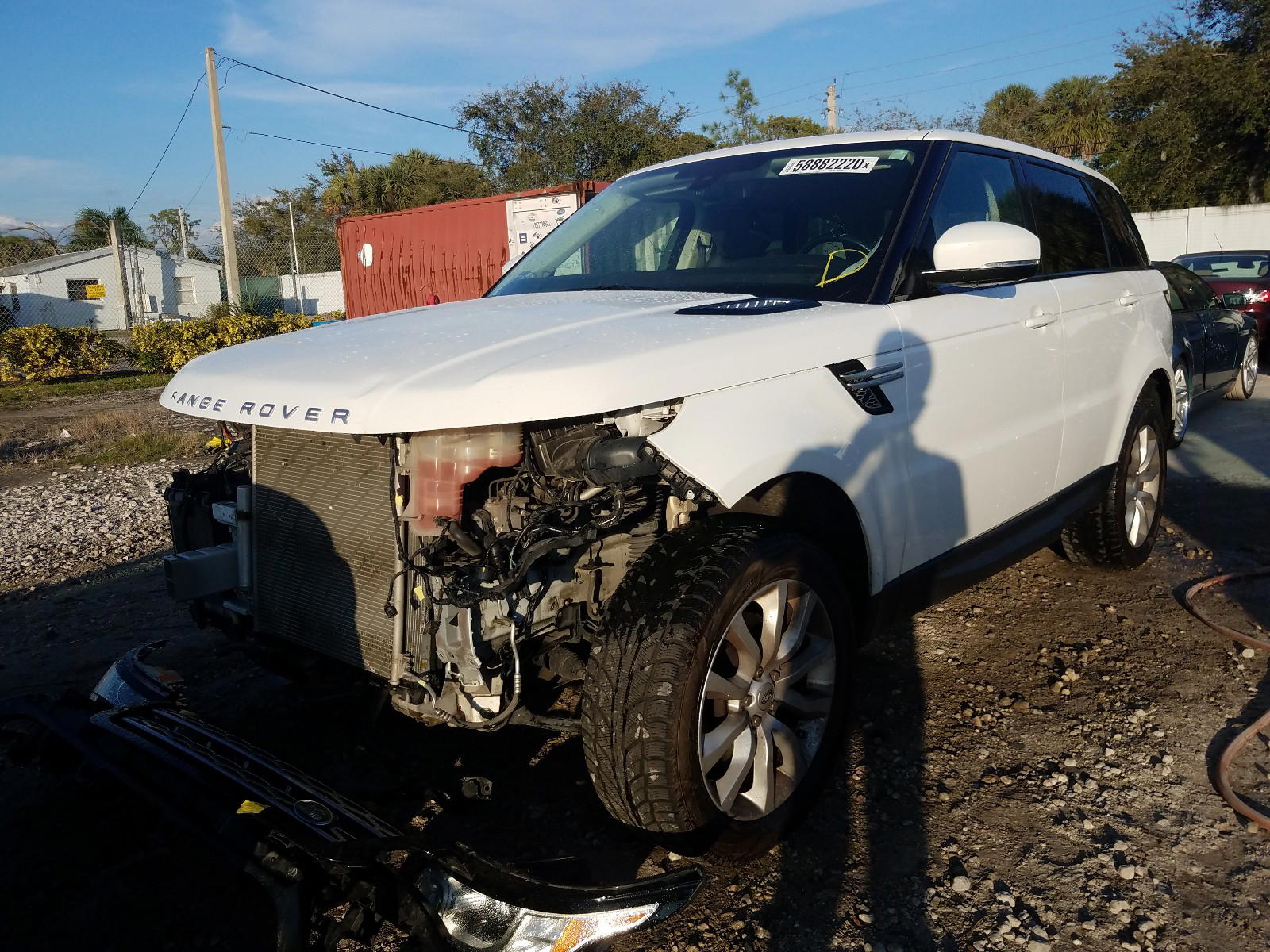 Photo 2 from auction – 2014 LAND ROVER RANGE ROVE with VIN SALWR2WF4EA394216