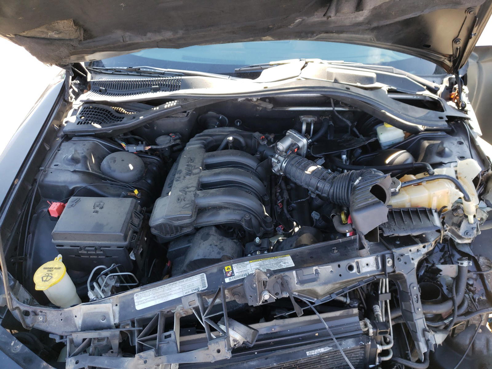 Photo 7 from auction – 2010 DODGE CHARGER with VIN 2B3CA4CD8AH217469