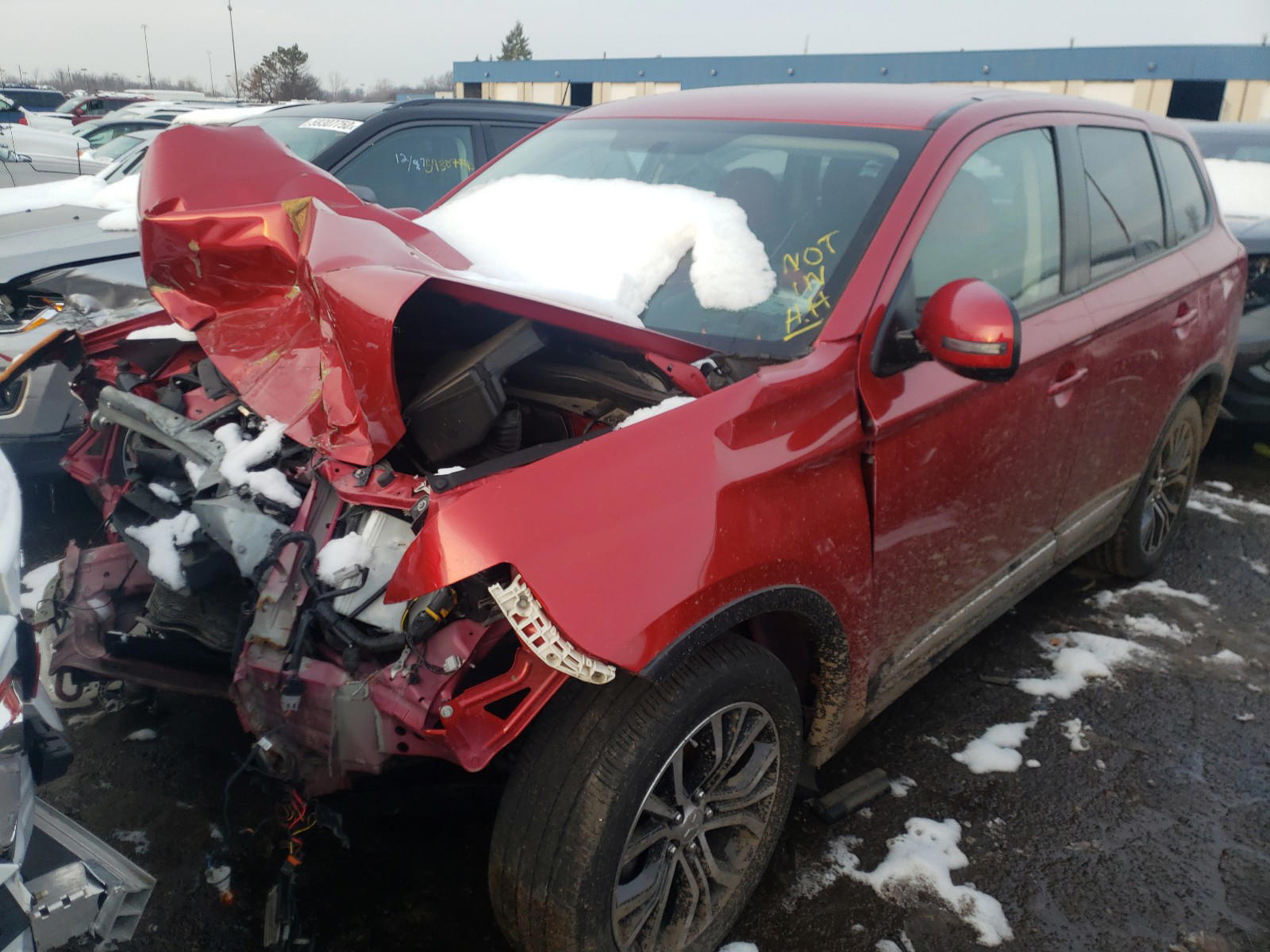 Photo 2 from auction – 2017 MITSUBISHI OUTLANDER with VIN JA4AD3A3XHZ028540