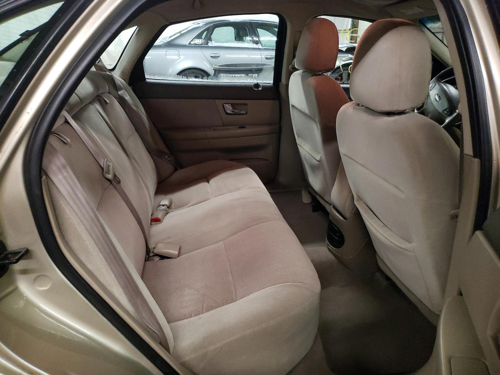 Photo 6 from auction – 2001 FORD TAURUS SES with VIN 1FAFP55U81G180616