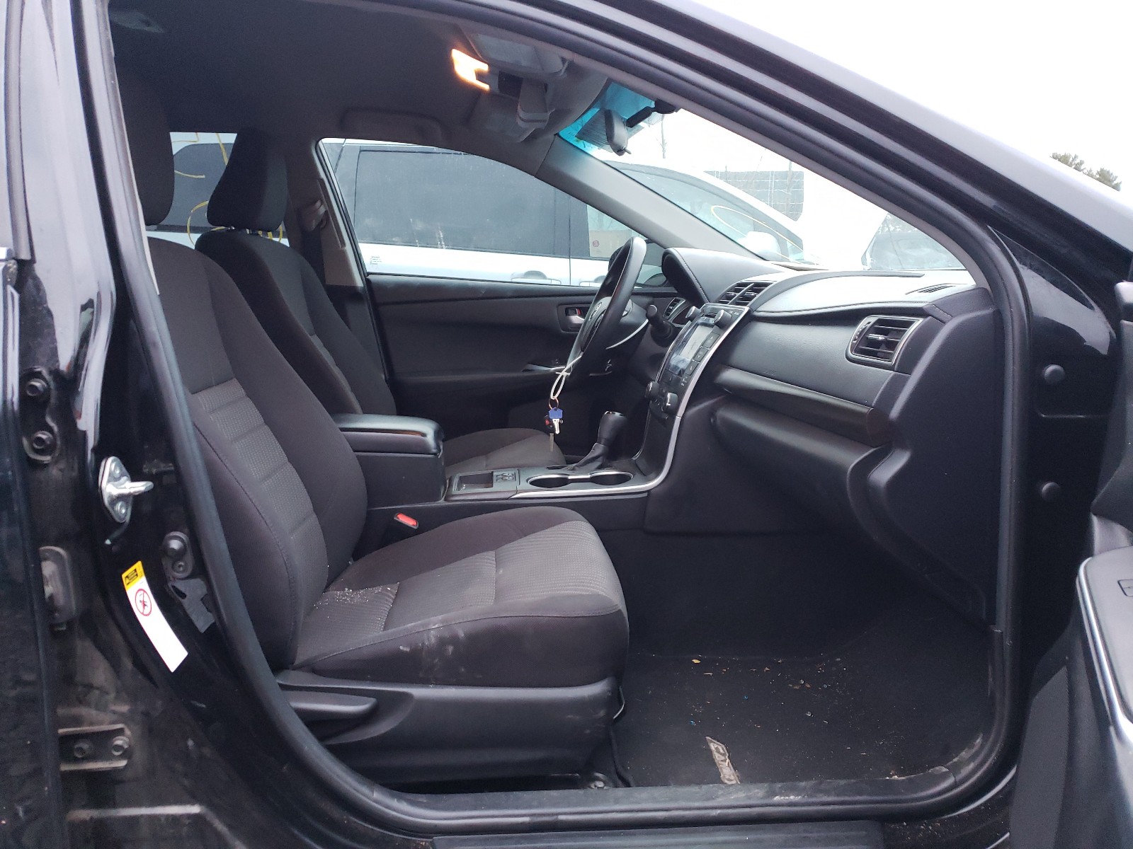 Photo 5 from auction – 2015 TOYOTA CAMRY LE with VIN 4T1BF1FK0FU970594