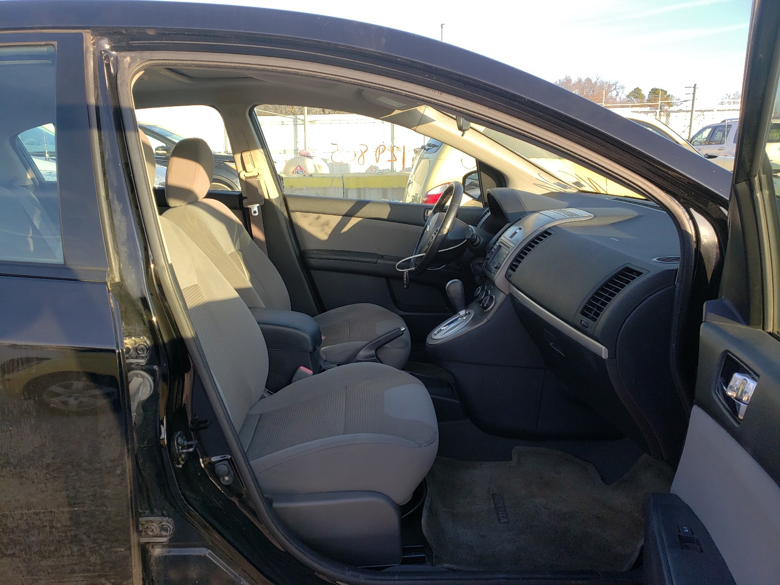 Photo 5 from auction – 2012 NISSAN SENTRA 2.0 with VIN 3N1AB6AP8CL761110