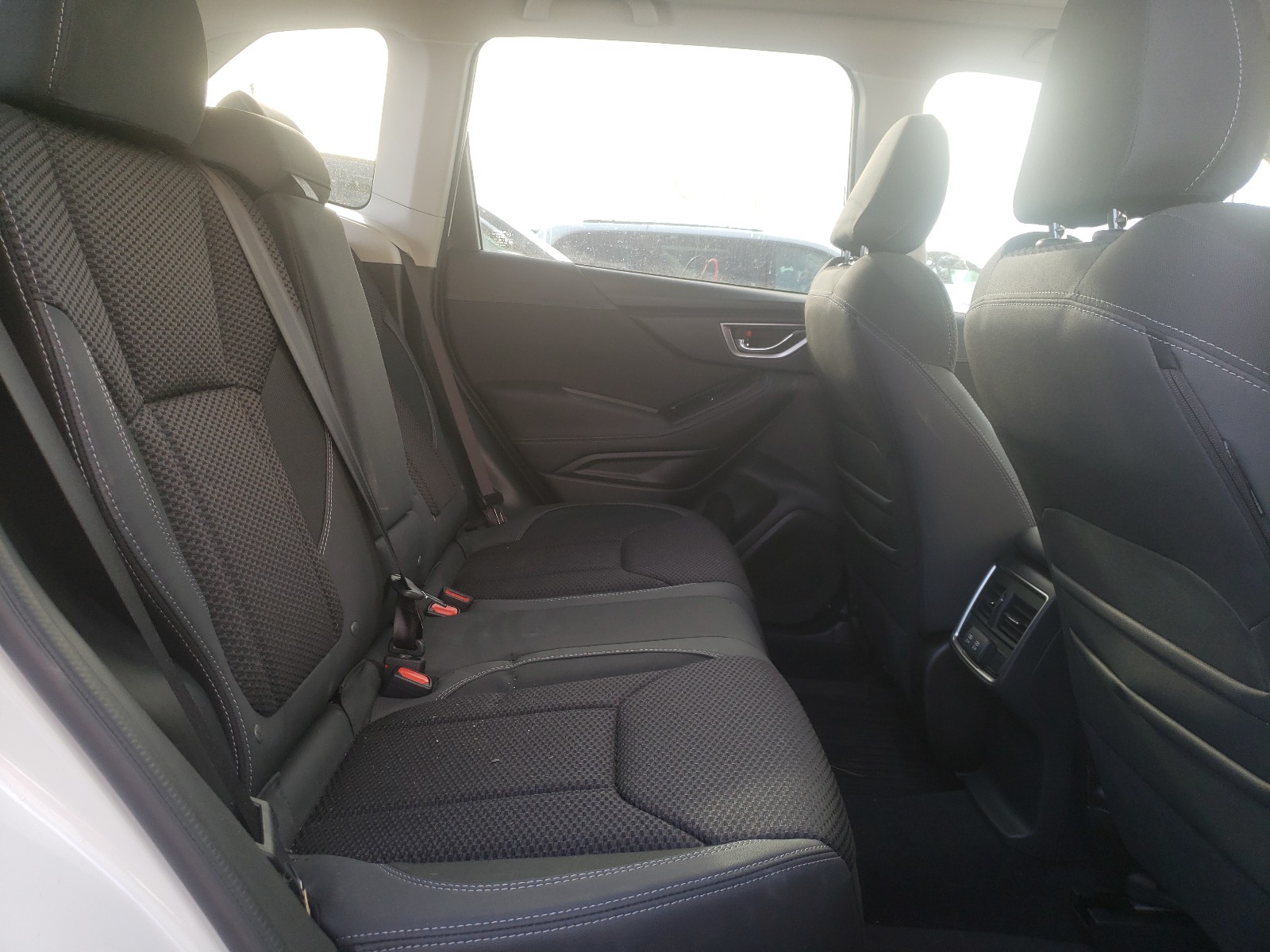 Photo 6 from auction – 2020 SUBARU FORESTER P with VIN JF2SKAJC4LH410759