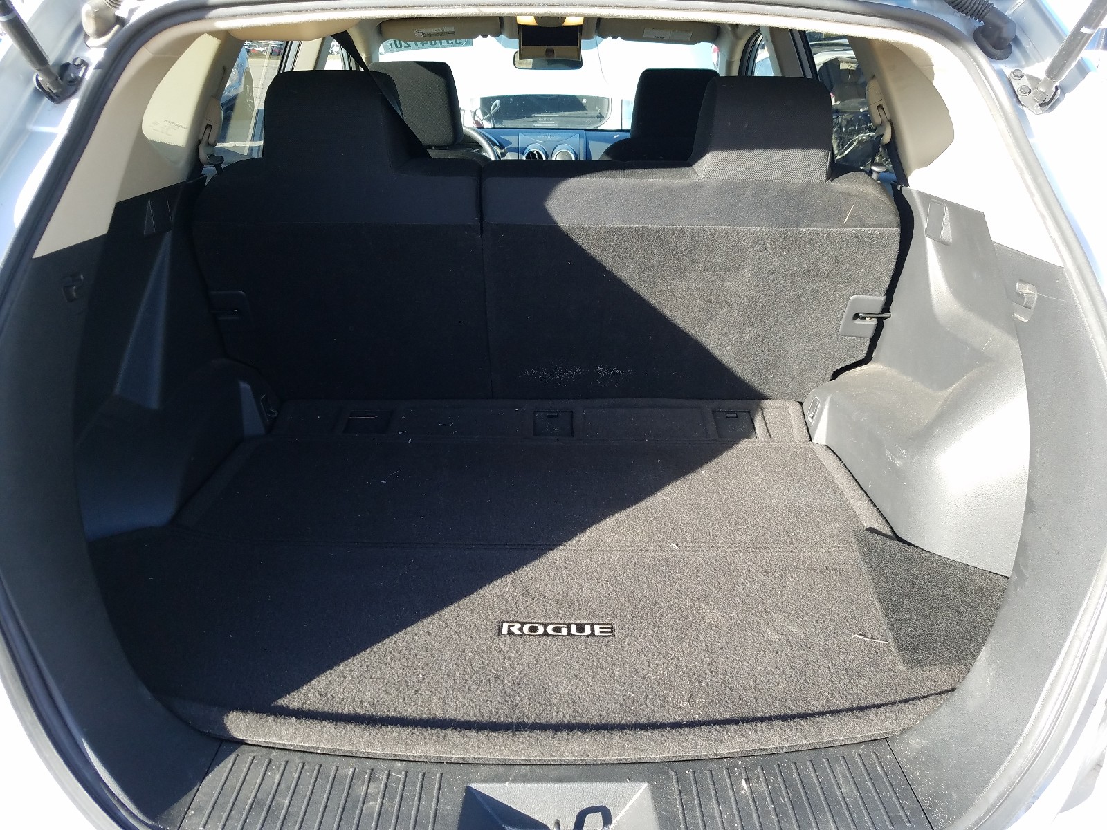 Photo 9 from auction – 2011 NISSAN ROGUE S with VIN JN8AS5MTXBW158026