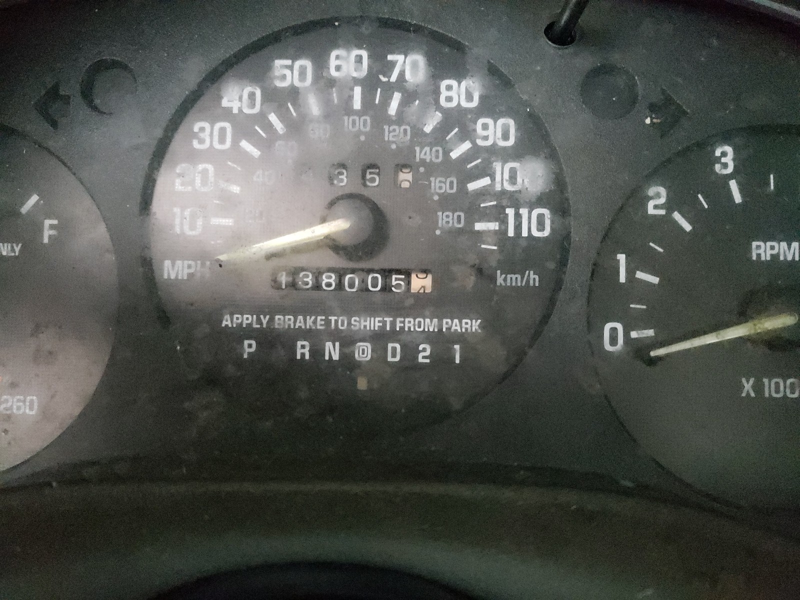 Photo 8 from auction – 1999 CHEVROLET LUMINA BAS with VIN 2G1WL52M2X9100950