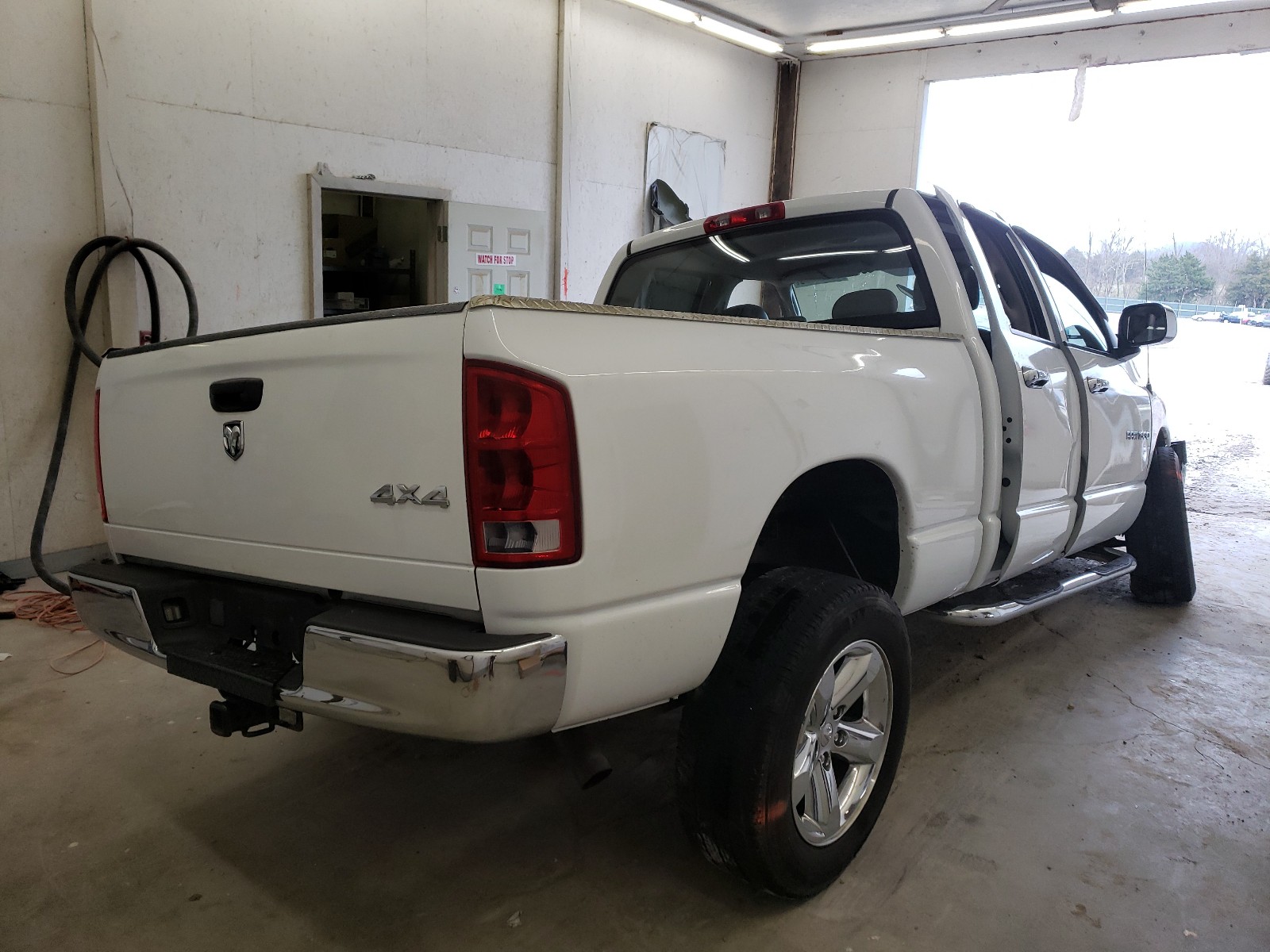 Photo 4 from auction – 2005 DODGE RAM 1500 S with VIN 1D7HU18N85S191147