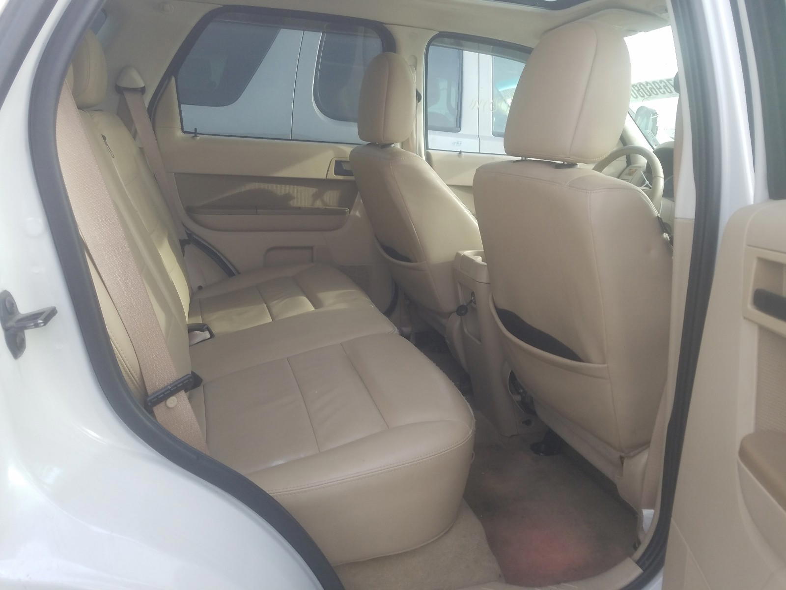 Photo 6 from auction – 2010 FORD ESCAPE XLT with VIN 1FMCU9DG3AKB61179