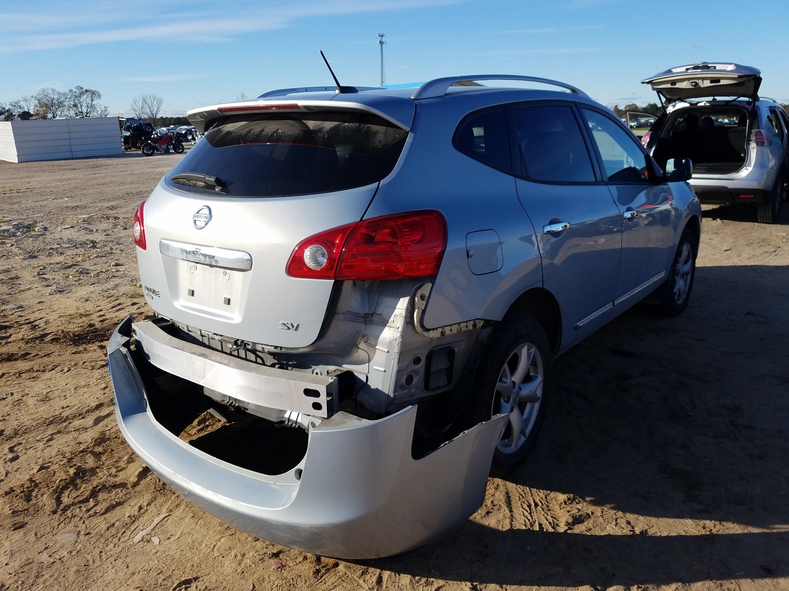 Photo 4 from auction – 2011 NISSAN ROGUE S with VIN JN8AS5MTXBW158026