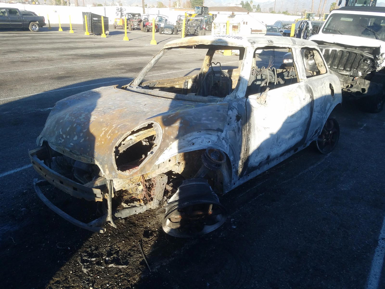 Photo 2 from auction – 2012 MINI COOPER with VIN WMWSU3C50CT368832