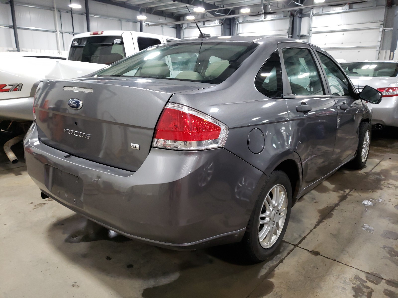 Photo 4 from auction – 2009 FORD FOCUS SE with VIN 1FAHP35N69W197518