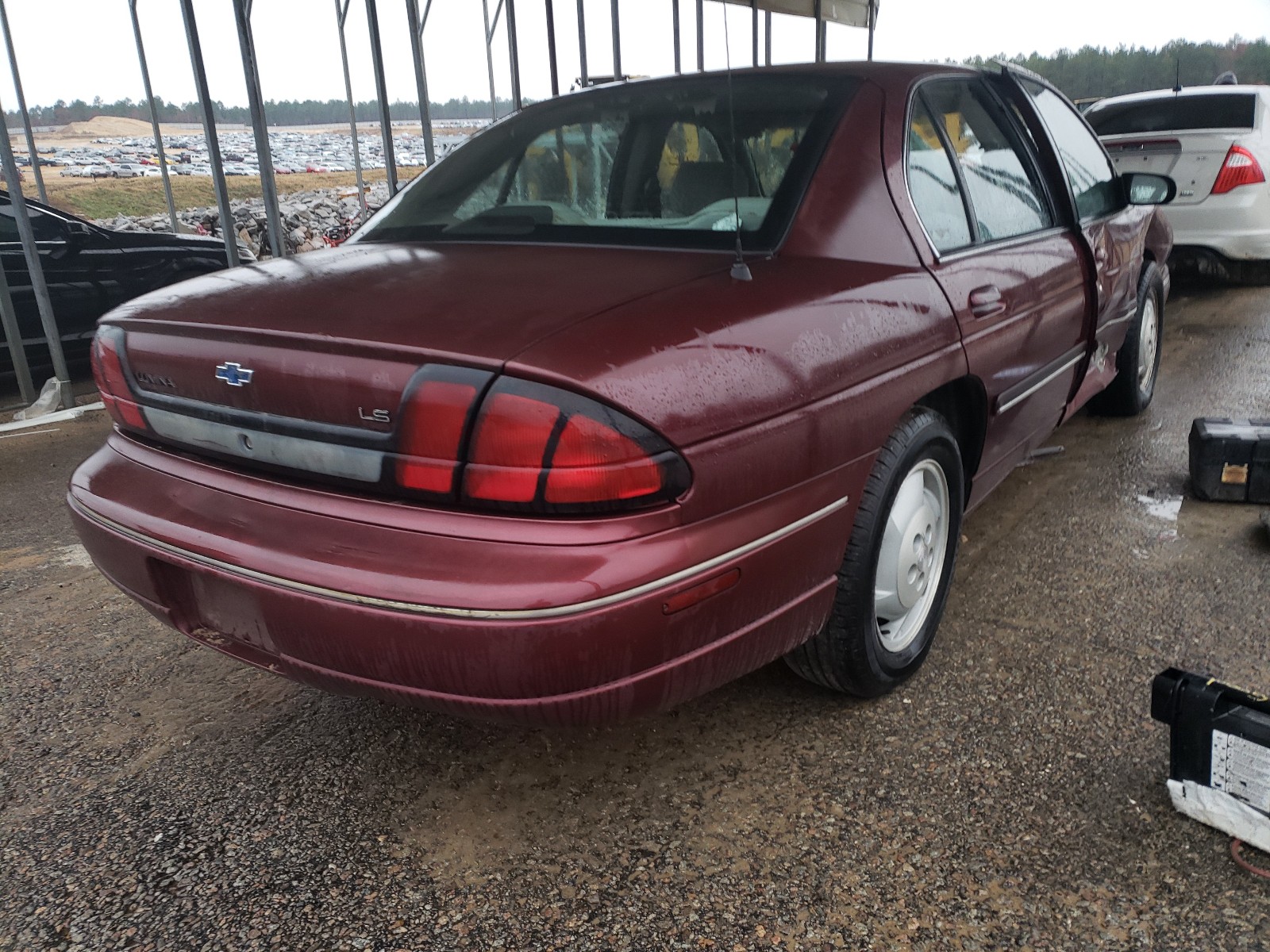 Photo 4 from auction – 1999 CHEVROLET LUMINA BAS with VIN 2G1WL52M2X9100950