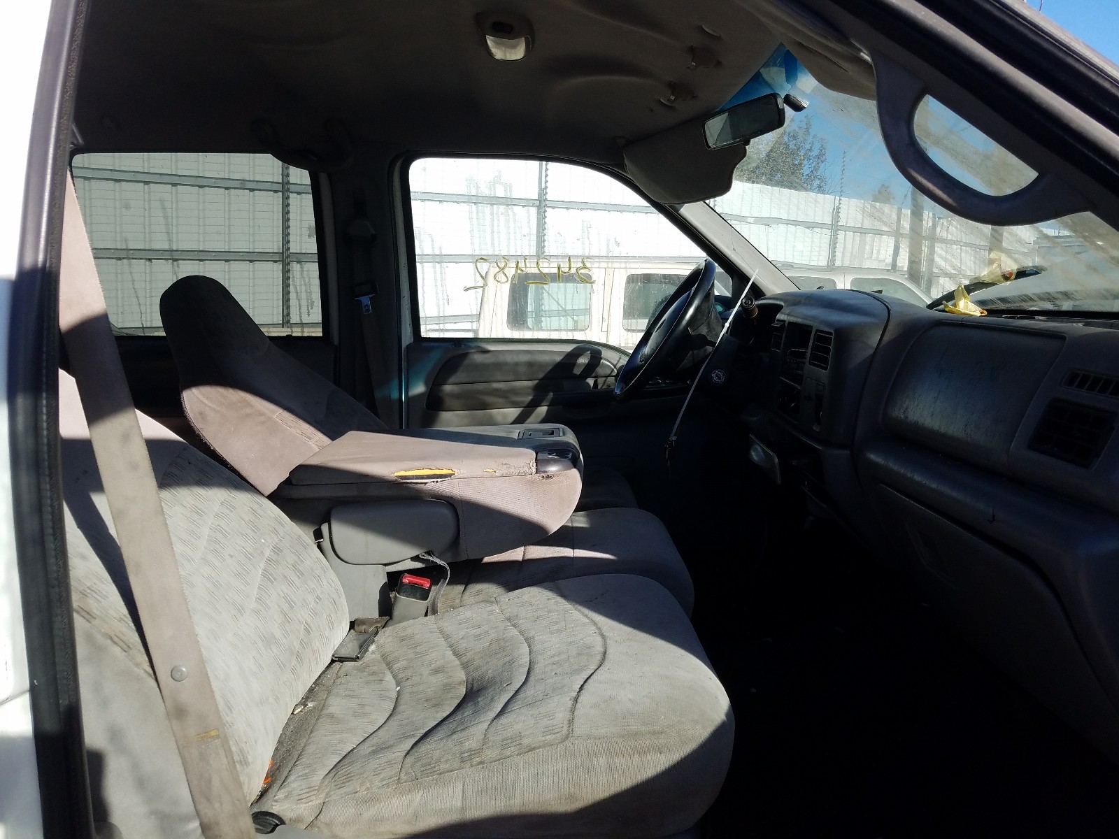 Photo 5 from auction – 1999 FORD F250 SUPER with VIN 1FTNW20F7XEA20781