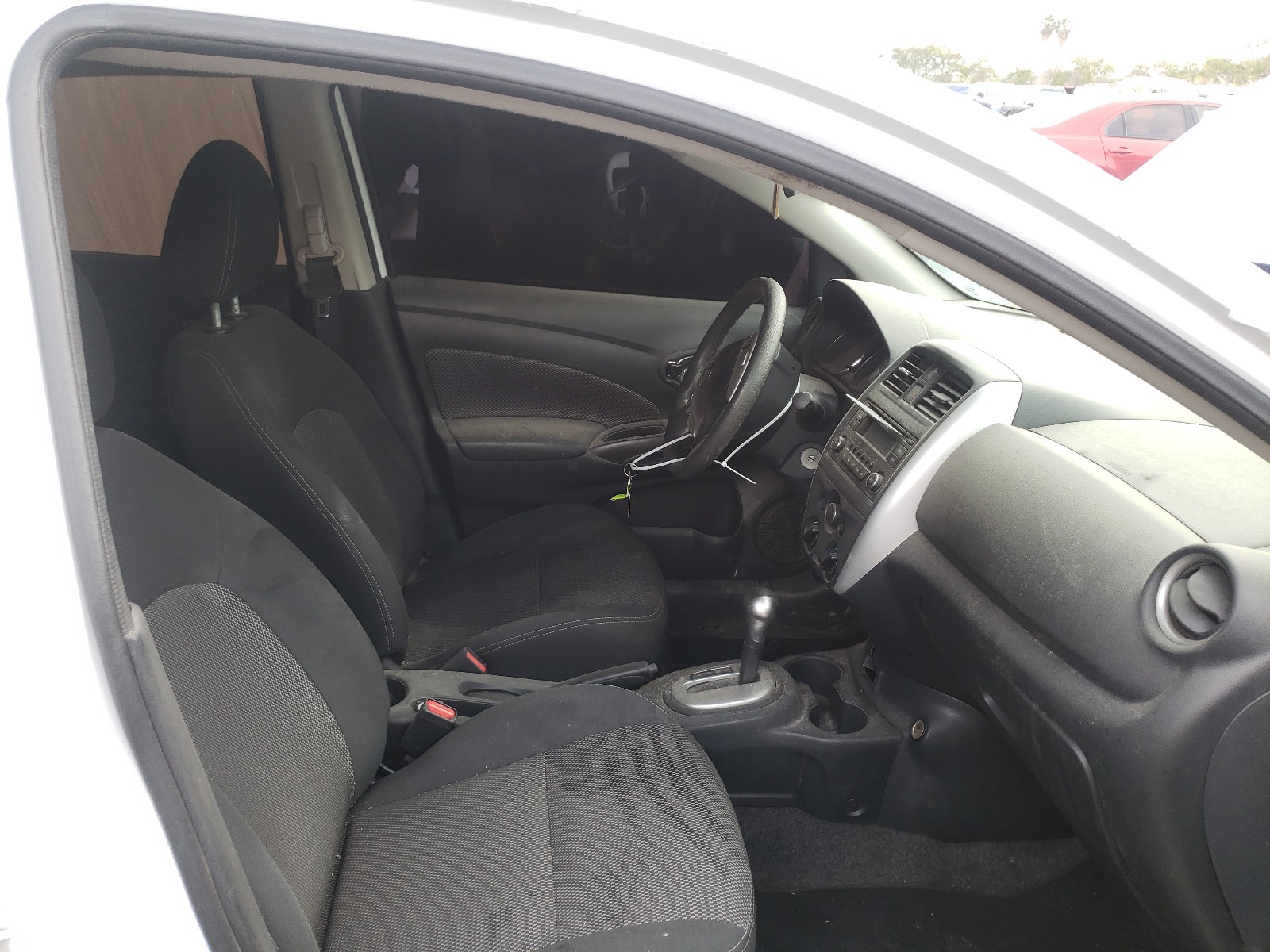 Photo 5 from auction – 2017 NISSAN VERSA S with VIN 3N1CN7AP6HL874244