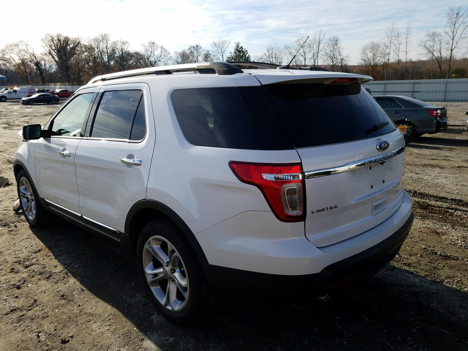 Photo 3 from auction – 2013 FORD EXPLORER L with VIN 1FM5K7F88DGB62599