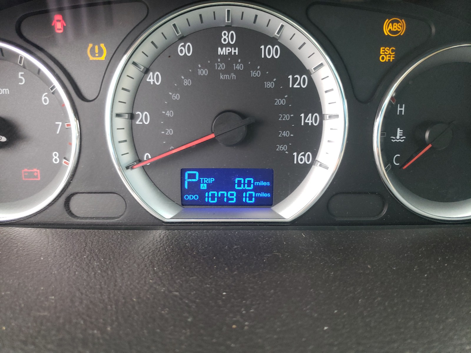 Photo 8 from auction – 2010 HYUNDAI SONATA with VIN 5NPET46F79H460269