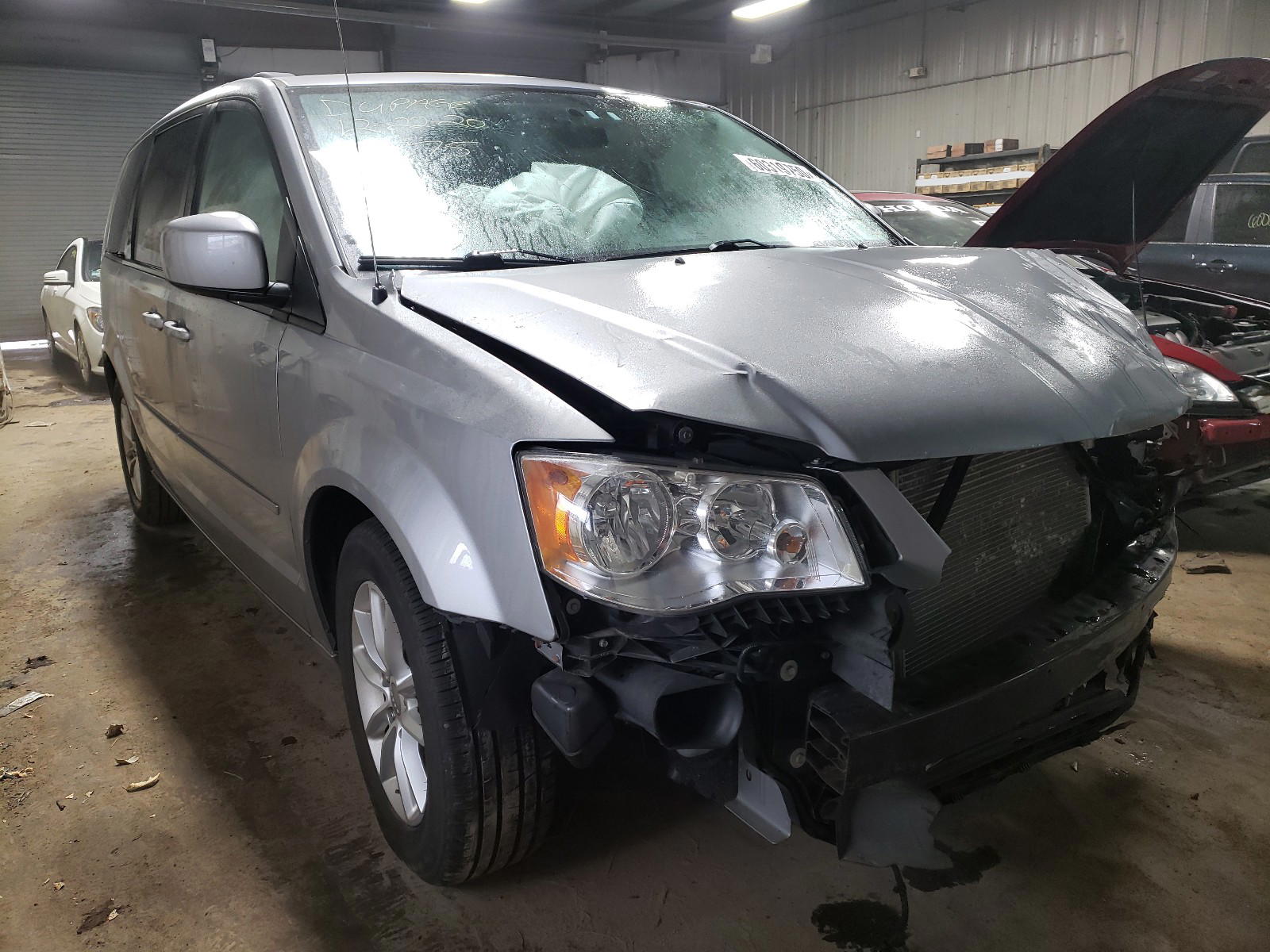 DODGE GRAND CARA 2013 with VIN 2C4RDGCG6DR693875 - Photo from auction