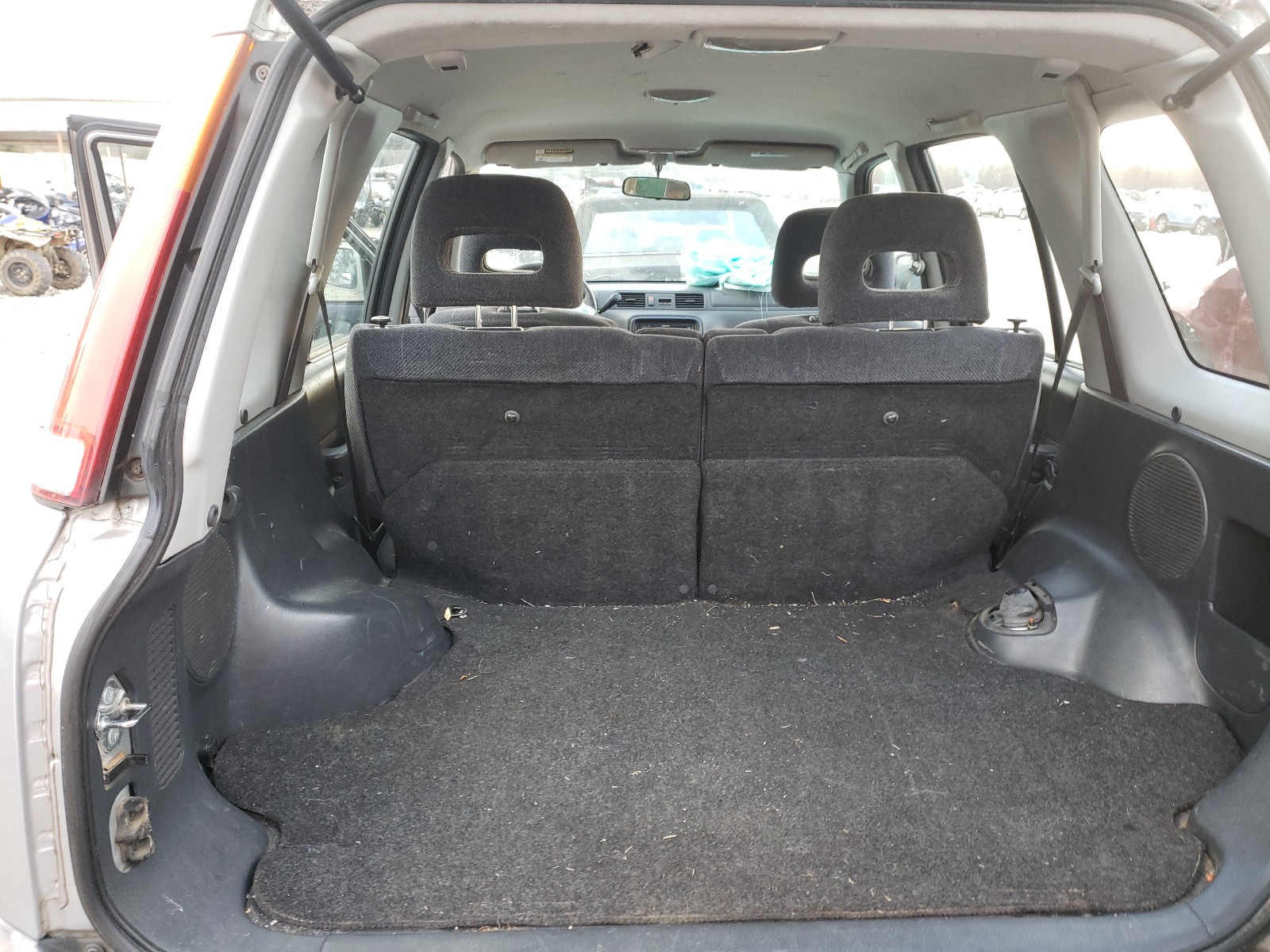 Photo 9 from auction – 2001 HONDA CR-V EX with VIN JHLRD18601C003428