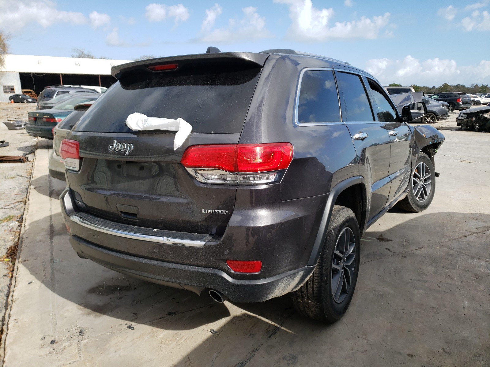 Photo 4 from auction – 2018 JEEP GRAND CHER with VIN 1C4RJEBG4JC514252