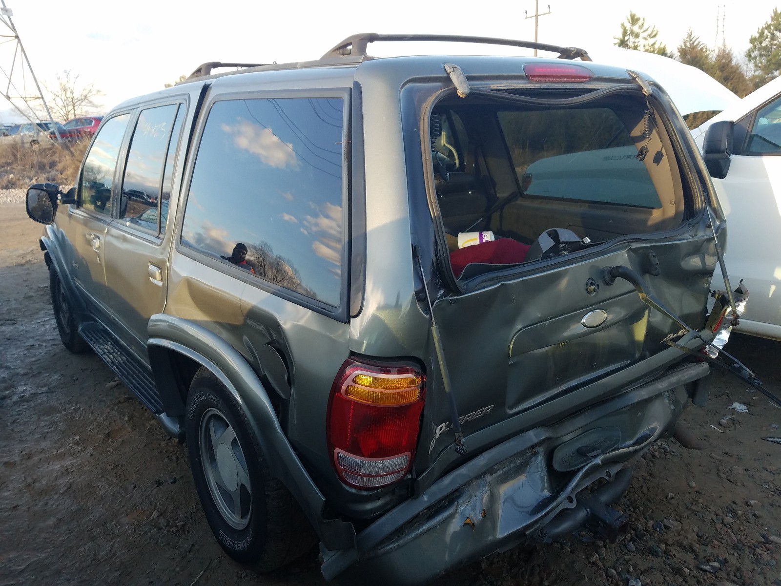 Foto 3 de la subasta – 2000 FORD EXPLORER L con VIN 1FMZU75E0YZB14477