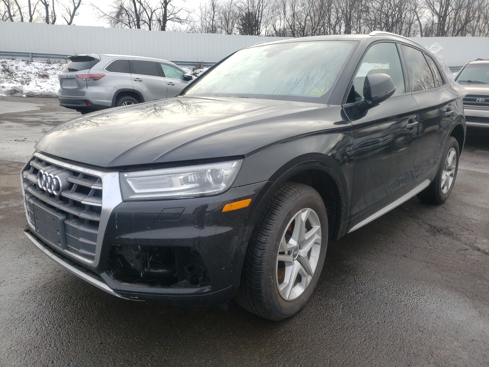 Photo 2 from auction – 2018 AUDI Q5 PREMIUM with VIN WA1ANAFY4J2130677