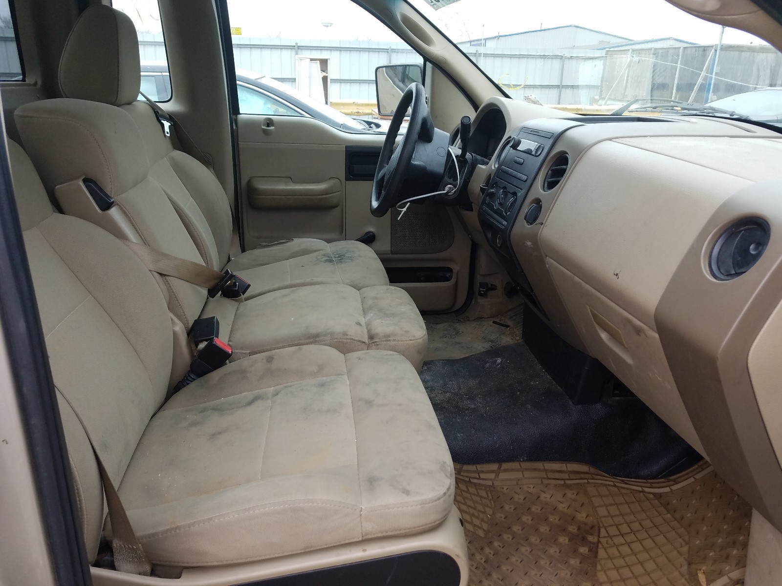 Photo 5 from auction – 2007 FORD F150 with VIN 1FTRF12217KB92831