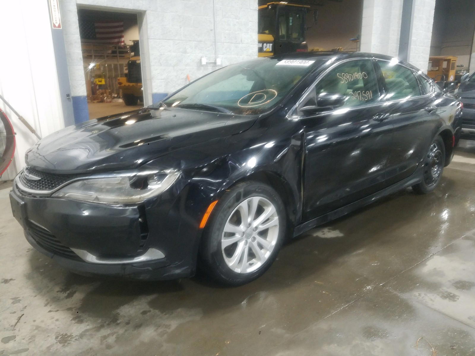 Photo 2 from auction – 2015 CHRYSLER 200 LIMITE with VIN 1C3CCCAB4FN504542