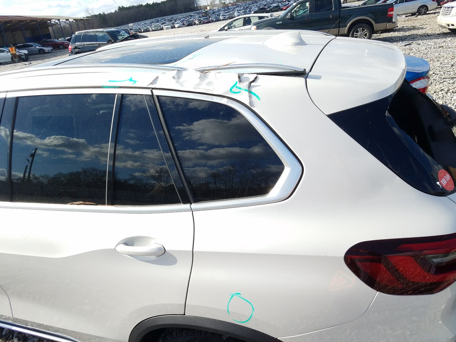 Photo 9 from auction – 2020 BMW X5 SDRIVE with VIN 5UXCR4C07L9C69216
