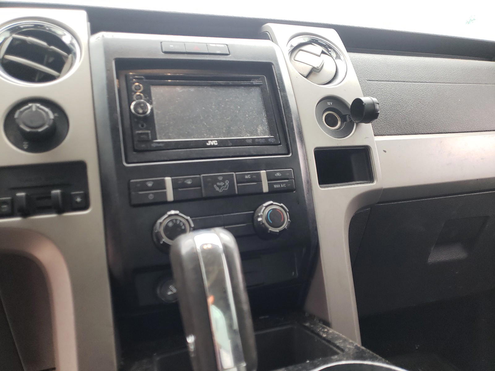 Photo 9 from auction – 2010 FORD F150 SUPER with VIN 1FTFW1EV8AFA99264