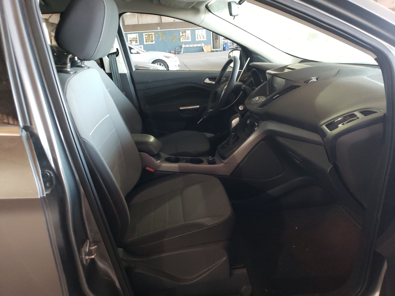 Zdjęcie 5 z aukcji – 2014 FORD ESCAPE SE z VIN 1FMCU9G95EUD19285
