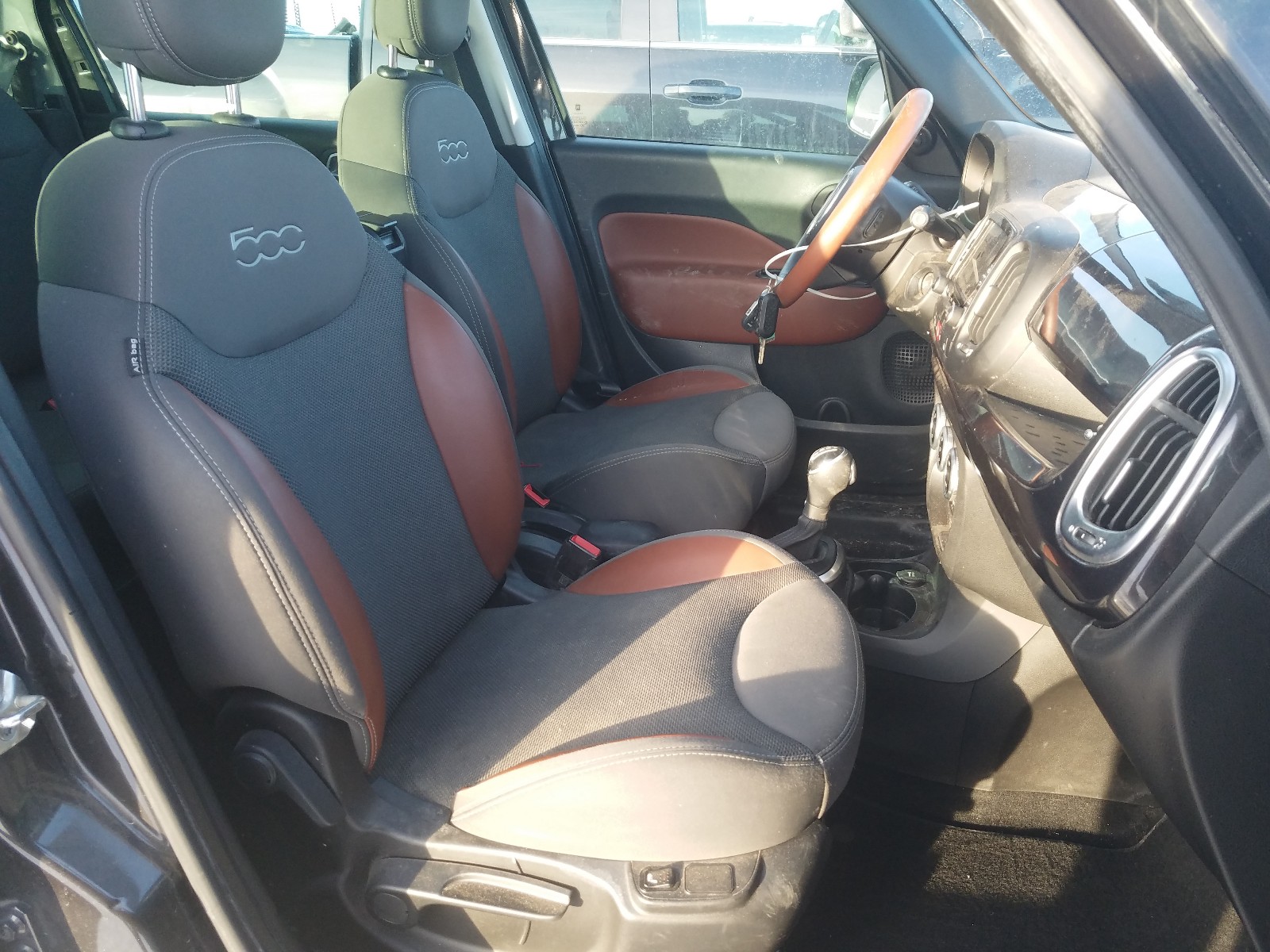 Photo 5 from auction – 2014 FIAT 500L TREKK with VIN ZFBCFADH4EZ025250