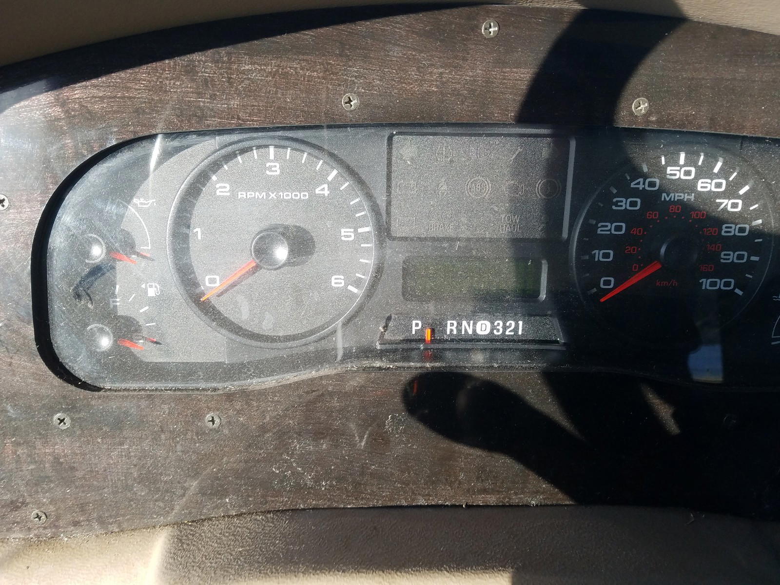 Photo 8 from auction – 2011 FORD F53 with VIN 1F66F5DY3B0A06323