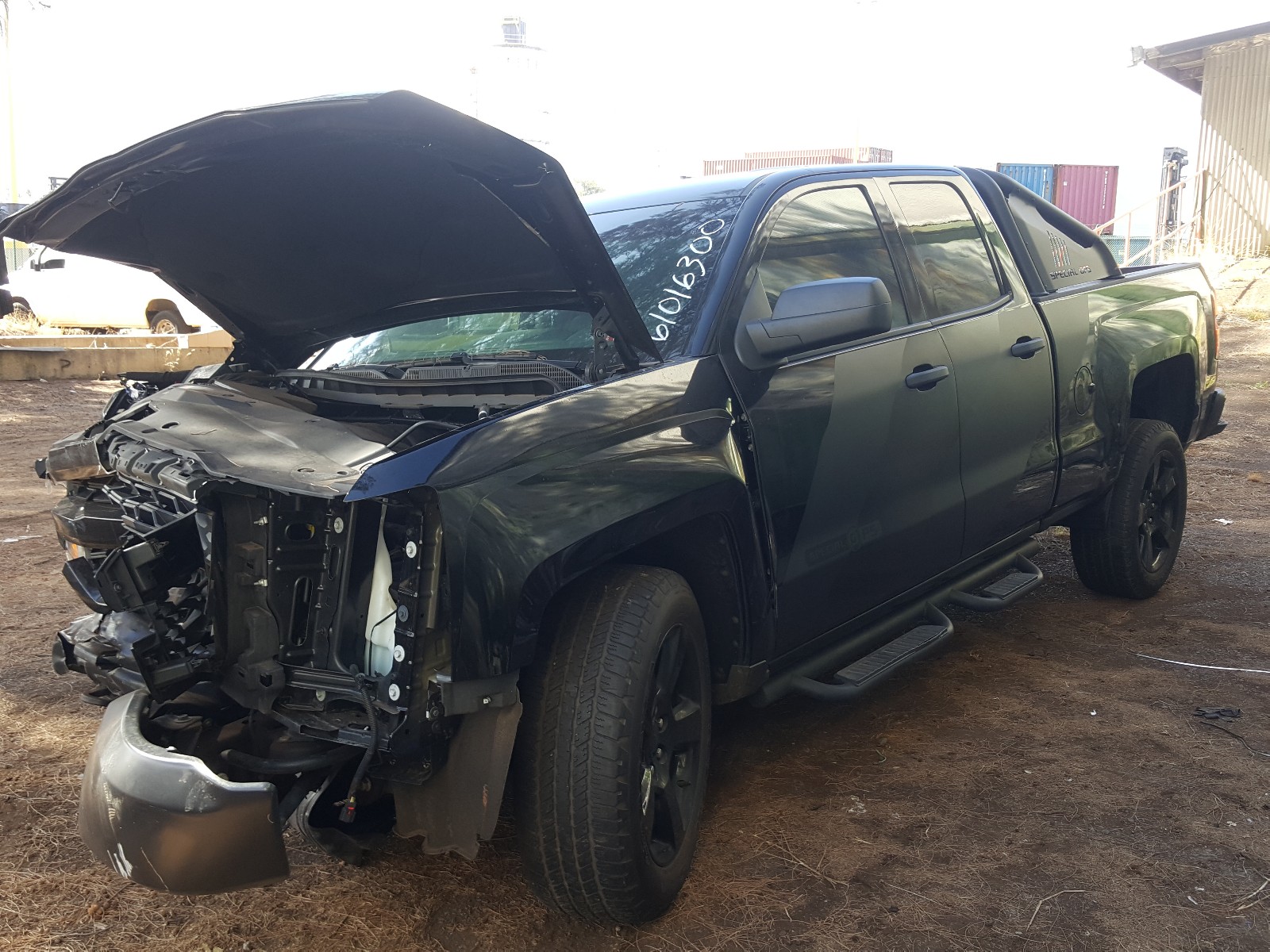 Photo 2 from auction – 2016 CHEVROLET SILVERADO with VIN 1GCRCNEC4GZ330972