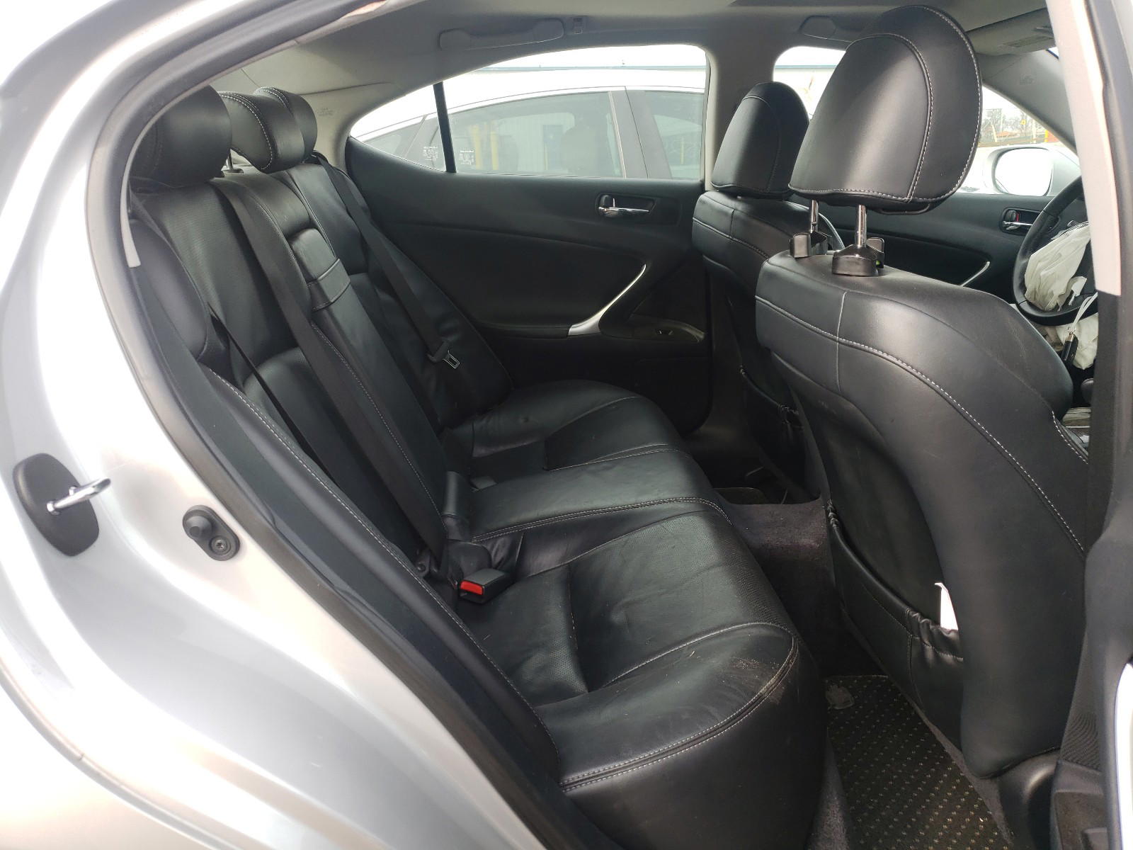 Photo 6 from auction – 2011 LEXUS IS 250 with VIN JTHBF5C24B5143572