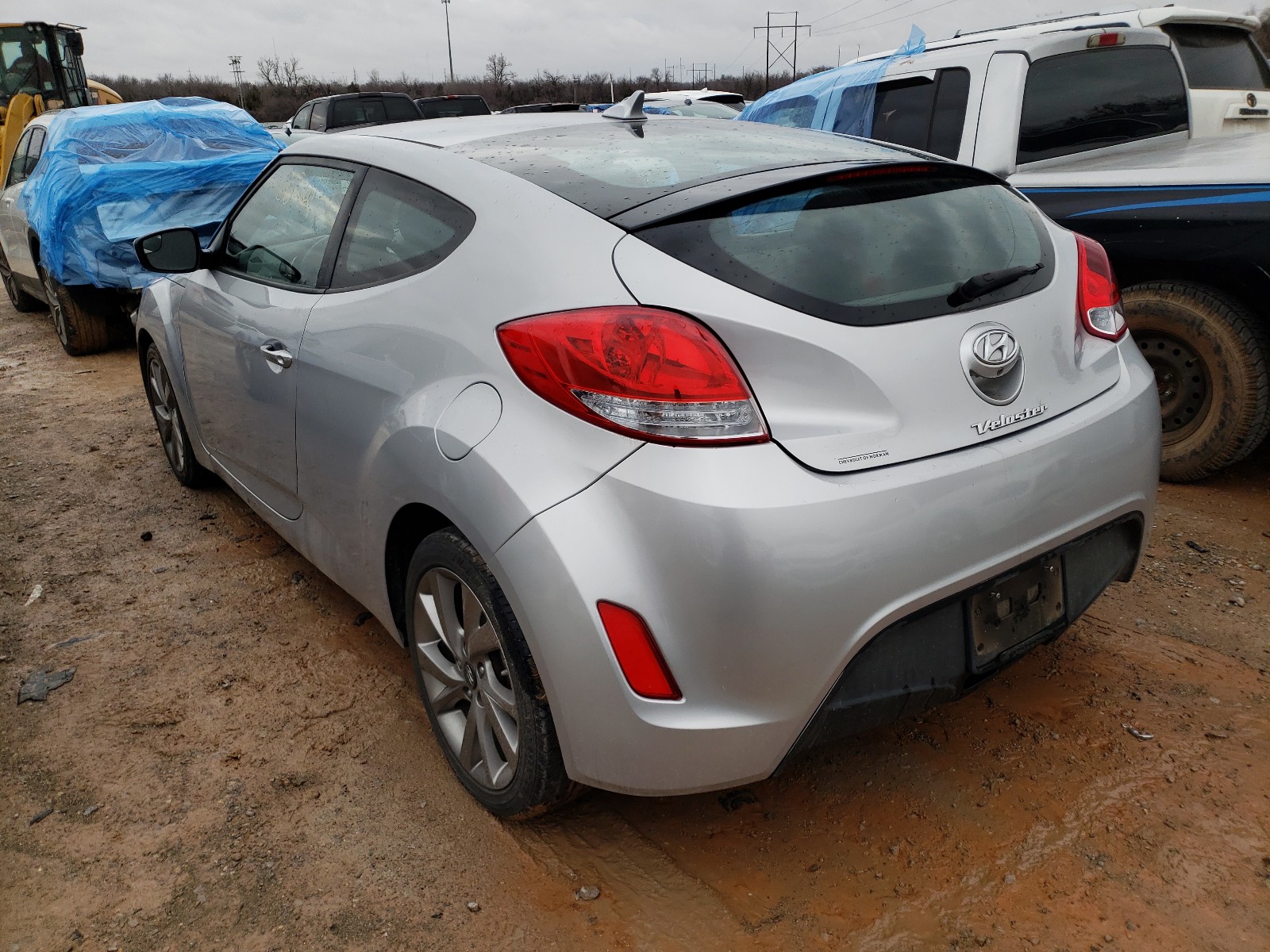 Photo 3 from auction – 2017 HYUNDAI VELOSTER with VIN KMHTC6AD4HU312797