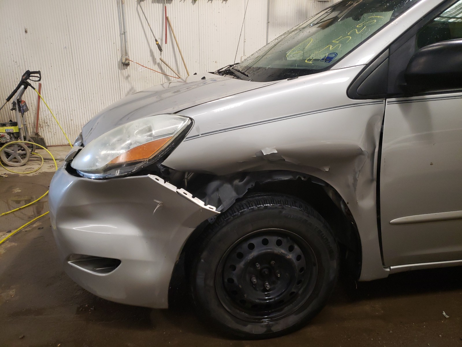 Photo 9 from auction – 2006 TOYOTA SIENNA CE with VIN 5TDZA23C86S535251