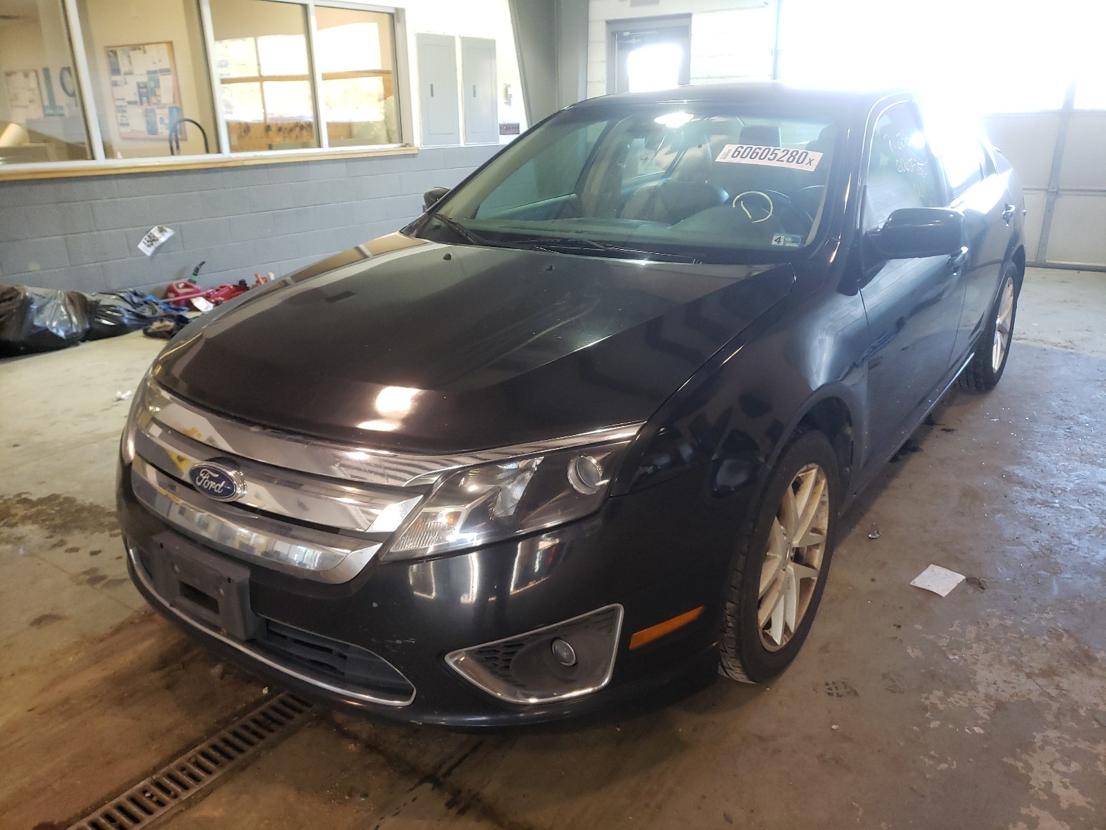 Photo 2 from auction – 2012 FORD FUSION with VIN 3FAHP0JG4CR228443