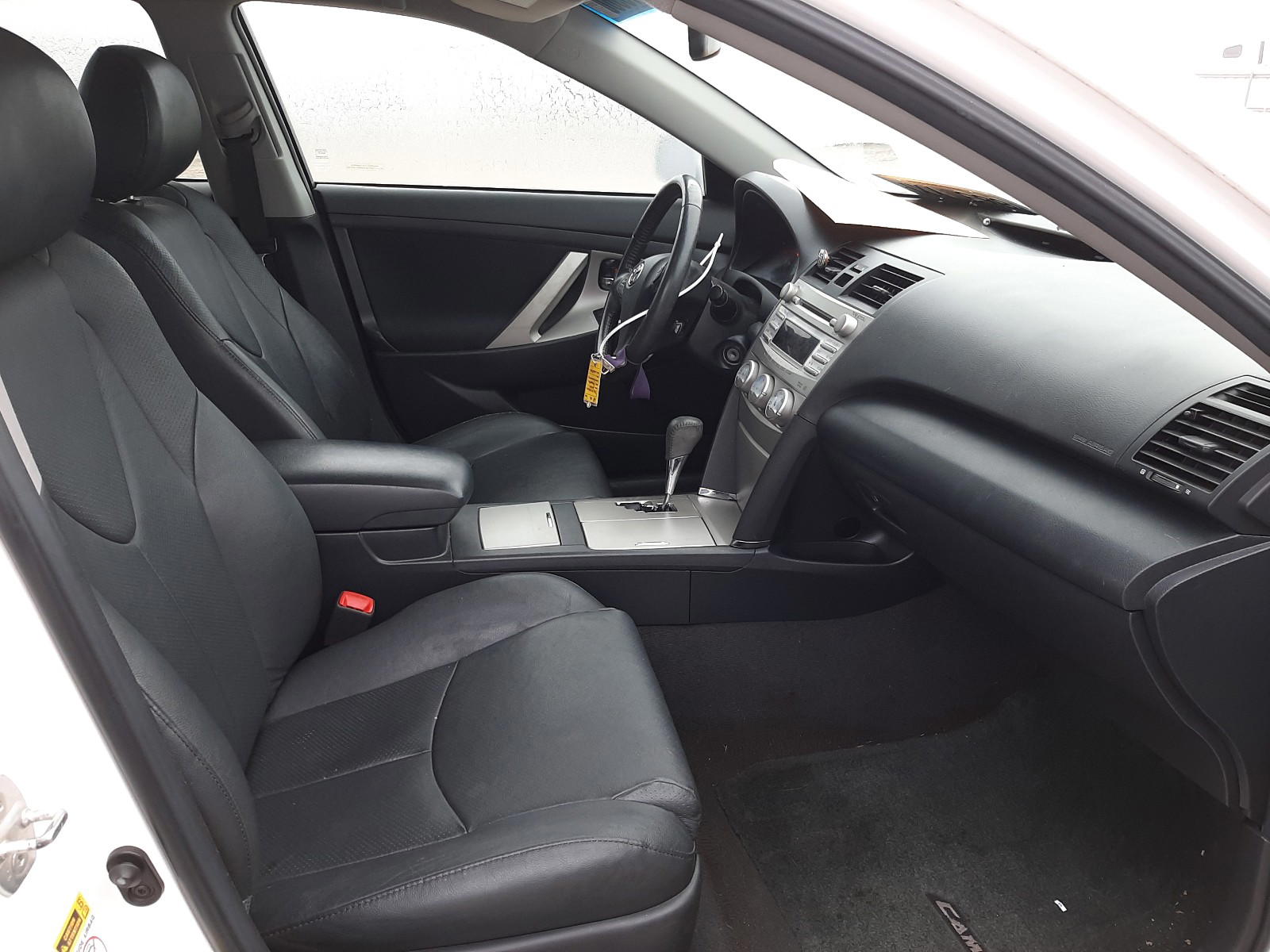 Photo 5 from auction – 2011 TOYOTA CAMRY BASE with VIN 4T1BF3EK3BU747960