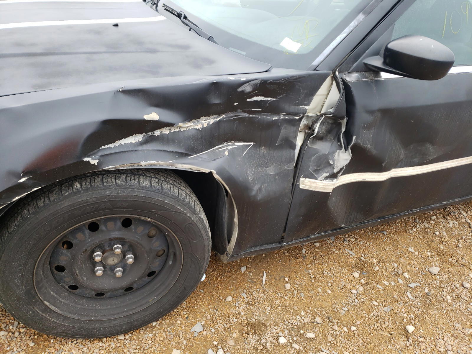 Photo 9 from auction – 2005 CHRYSLER 300 with VIN 2C3JA43R65H540902