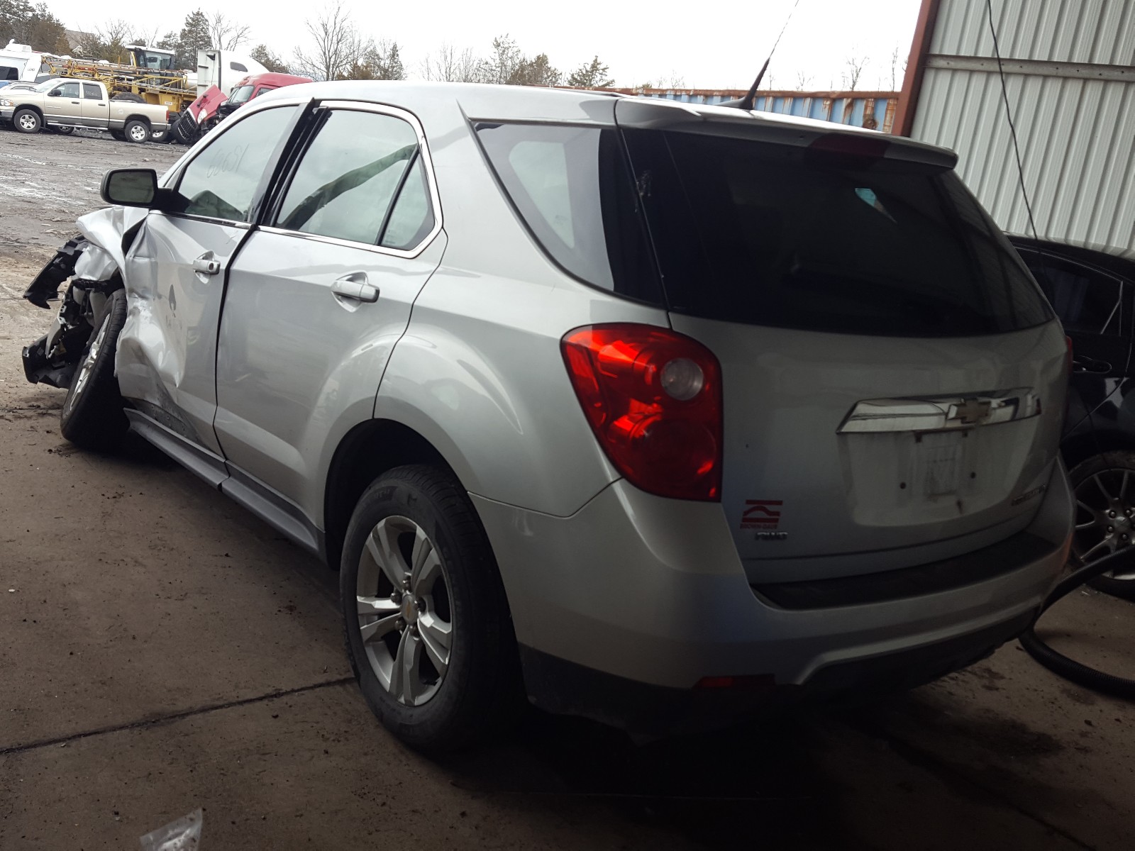Photo 3 from auction – 2010 CHEVROLET EQUINOX LS with VIN 2CNFLCEWXA6363443